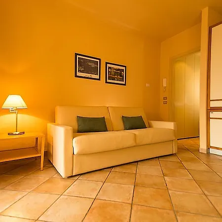 בית נופש Casa Gardenia טוסקולנו מדרנו