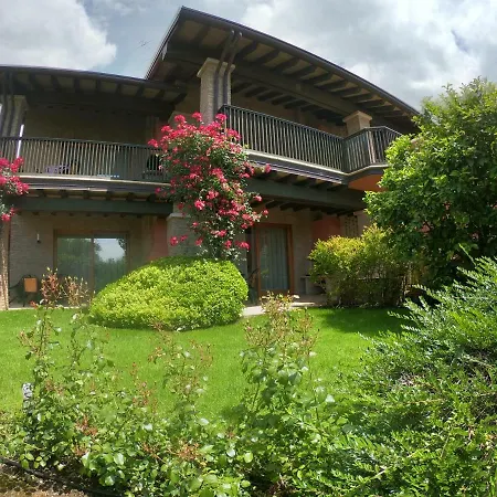 בית נופש Casa Gardenia טוסקולנו מדרנו